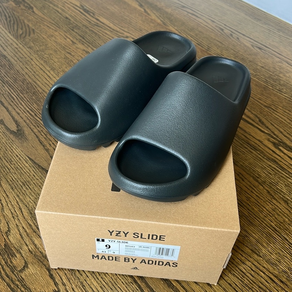 YZY slide